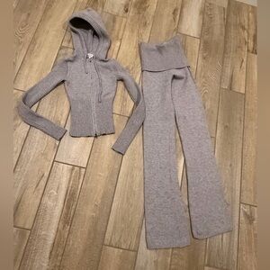 Frankies Bikinis Heritage Cloud Knit Hoodie and matching Cloud Knit Pant set XS